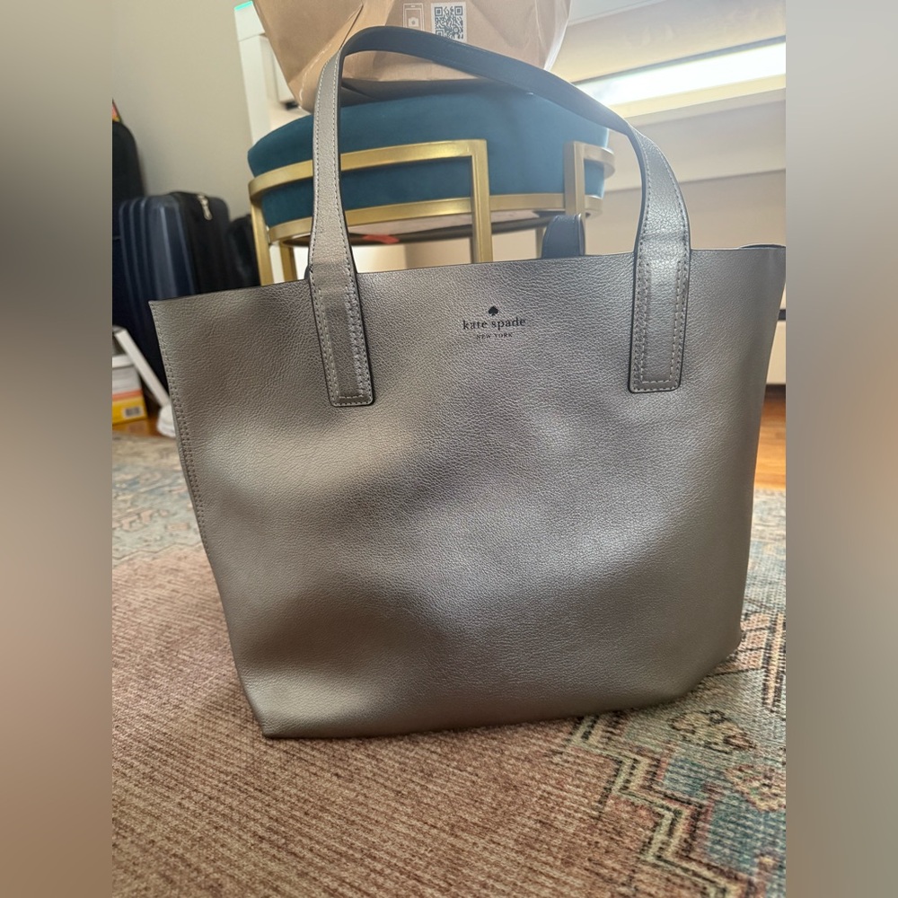Kate spade tote bag